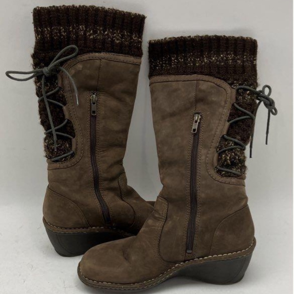 Ugg Brown Suede Women's Back Lace Sweater Boots Size 8